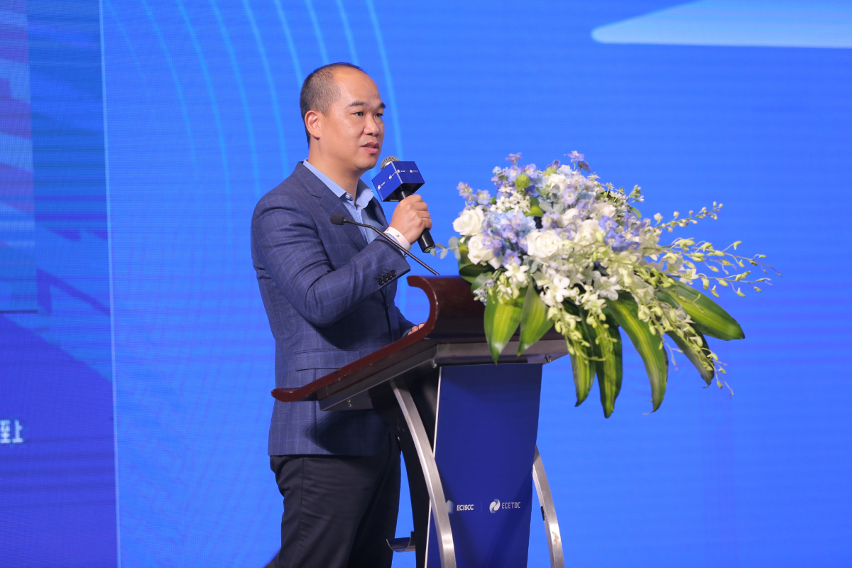 中国电子商会电子烟专业委员会秘书长敖伟诺作2022年上半年工作总结