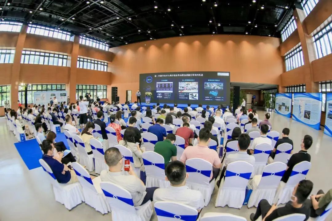 电子烟专委会秘书长敖伟诺被宝安区投资推广署聘为宝安区招商顾问