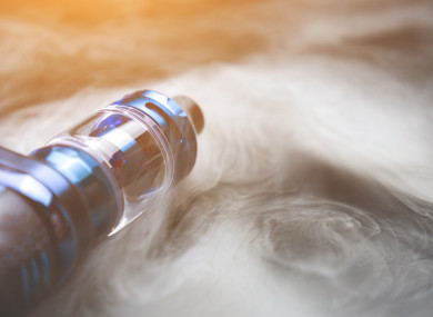 El Comité de Salud de la Oireachtas busca restricciones de edad en los cigarrillos electrónicos y la prohibición de saborizantes.