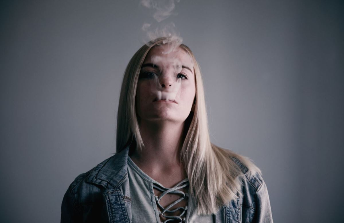 澳大利亚昆士兰州警方劝诫青少年不要使用电子烟