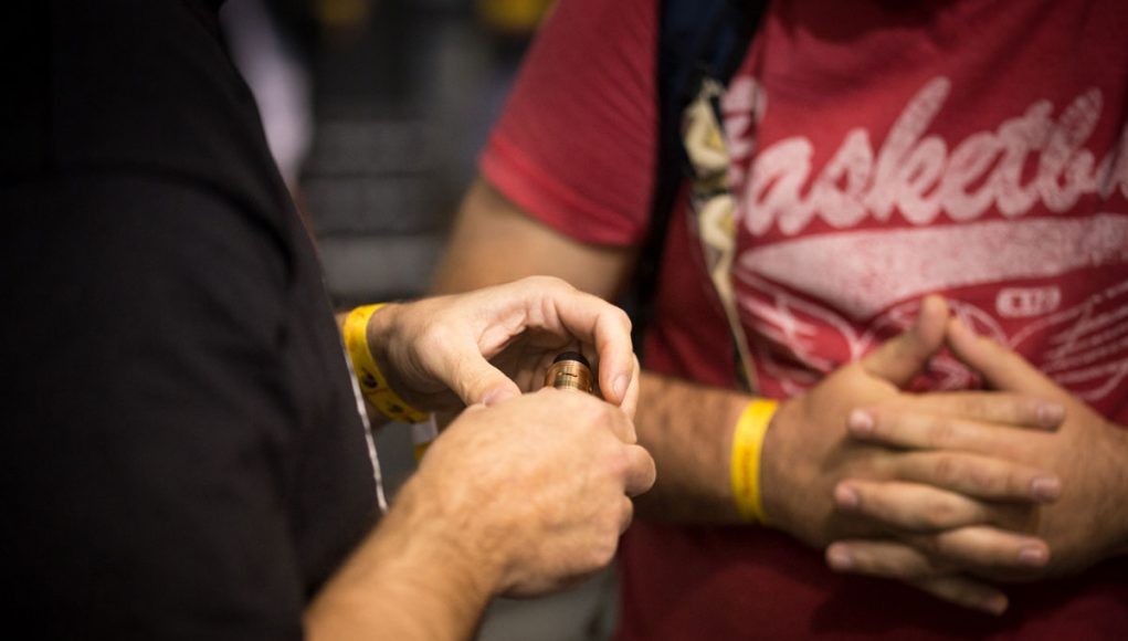 菲律宾一家电子烟店遭窃 警方怀疑是店员所为