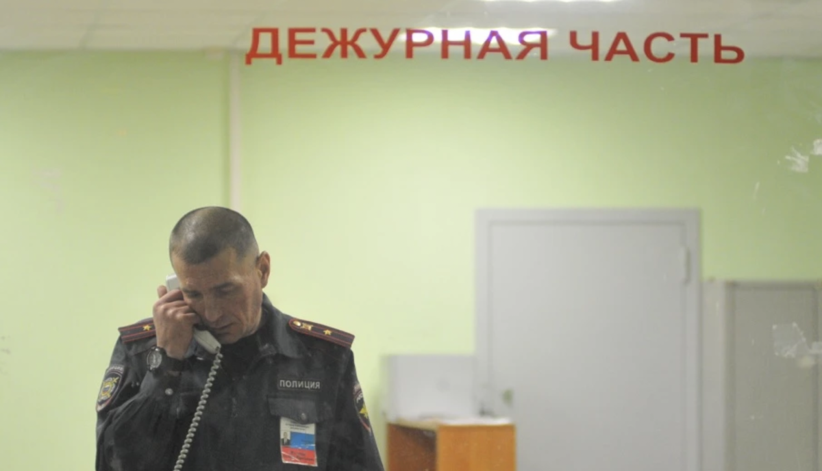 俄罗斯一母亲被逮捕，原因是长期给孩子购买电子烟