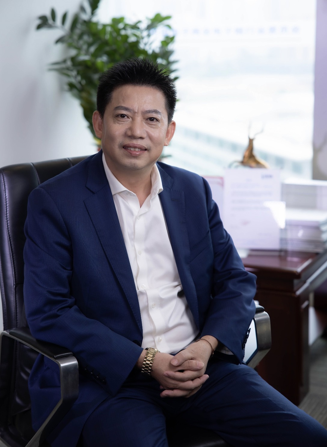 独家:对话刘团芳 他有看透雾化岁月的瞳孔