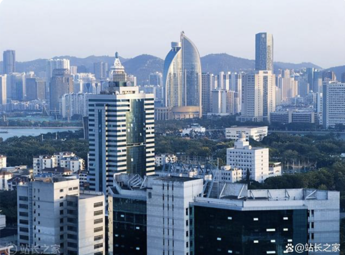 目前标杆智造科技等200多家企业拿到电子烟专卖生产企业许可证