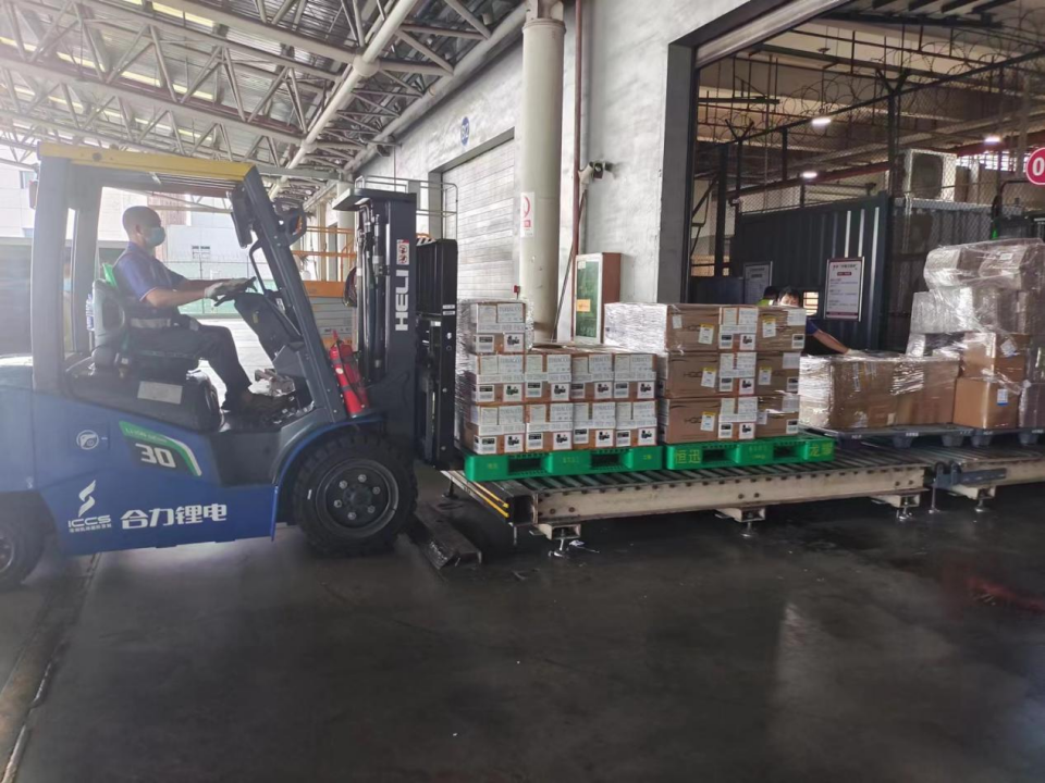 多家深圳电子烟企业获得“白名单”资质认定