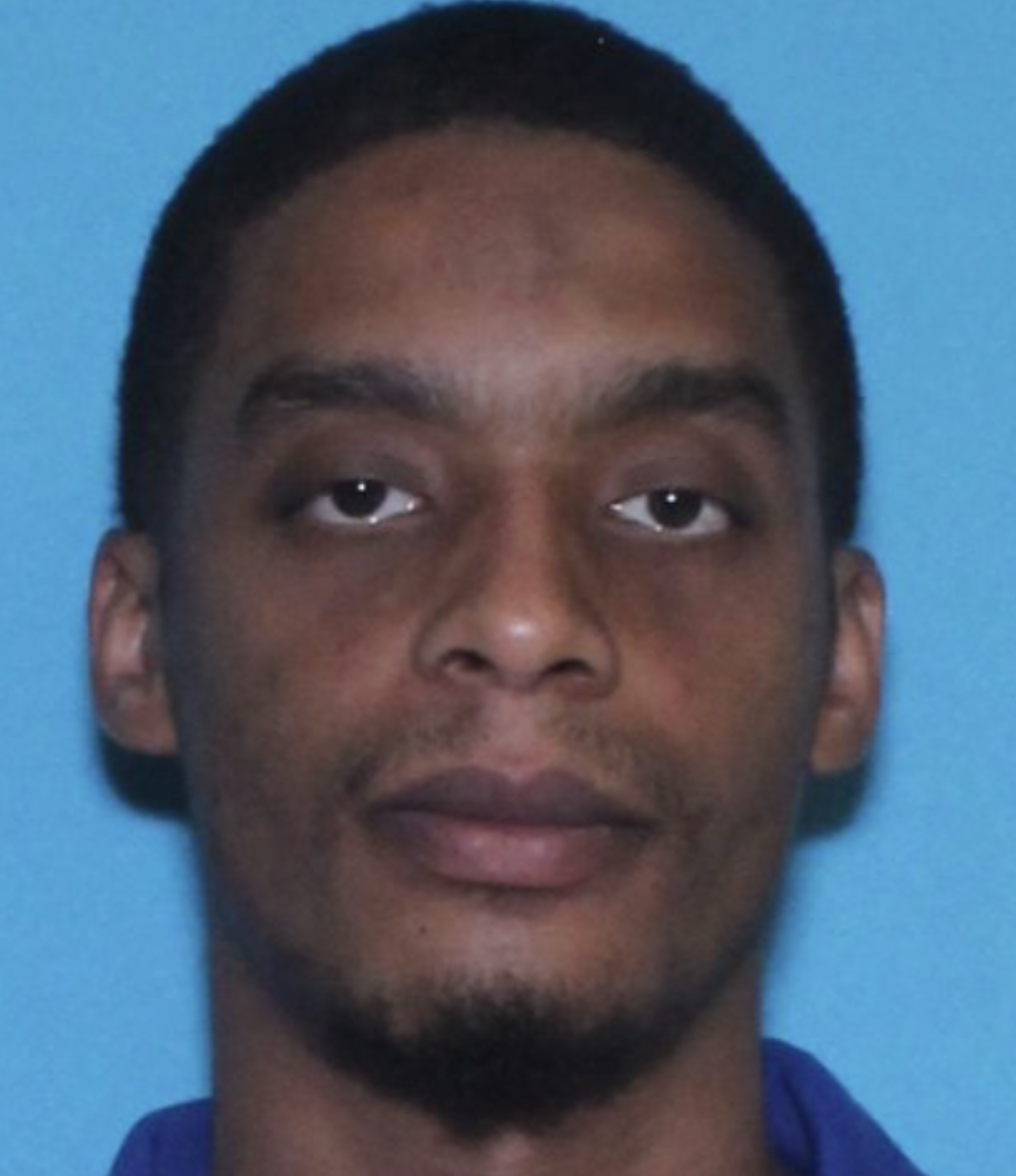 美国伯灵顿市一电子烟店遭抢劫