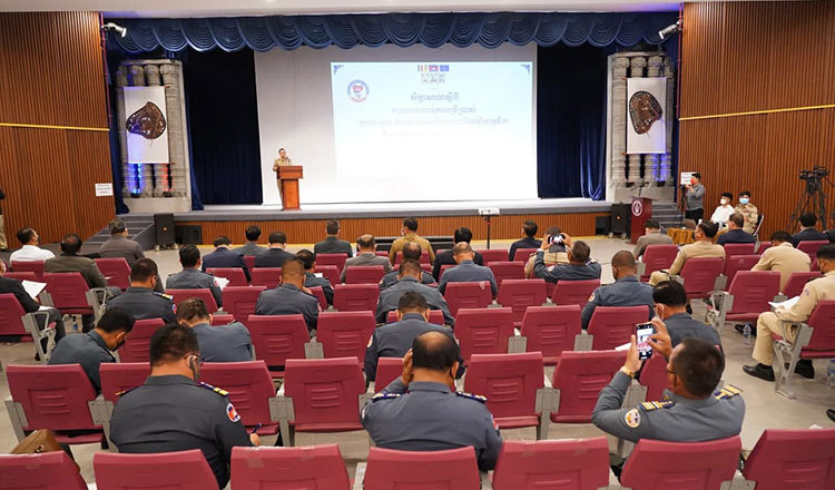 武汉警方全面深化打击涉食品药品违法犯罪