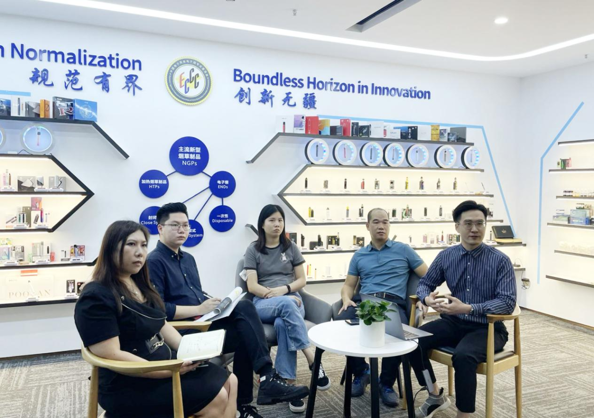 中国电子烟专委会与英国UKVIA开展视频交流会议