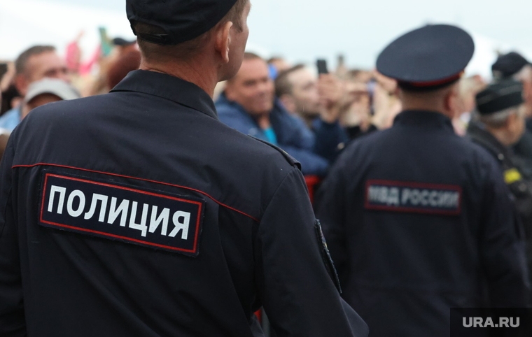 俄罗斯一家电子烟店被洗劫一空