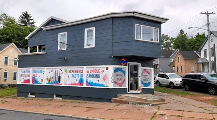 美国一连锁烟草店新增两家分店