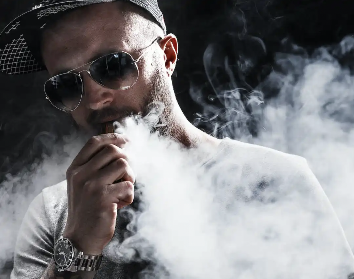 CAPHRA评析:英国吸电子烟的人几乎都是为了戒烟