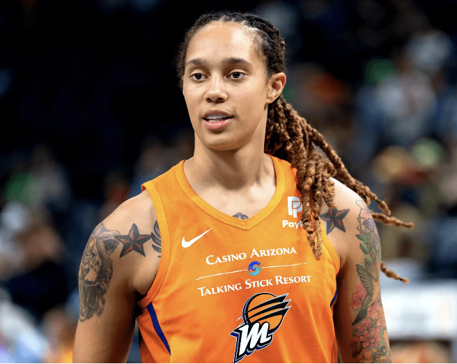 因在俄机场携大麻被拘200天的布兰妮近况如何?