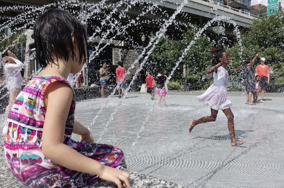 向未成年人推销电子烟 JUUL赔钱也难脱身