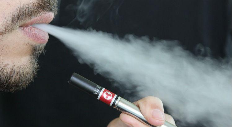 研究称父母吸烟的青少年吸烟可能性高达 55% 