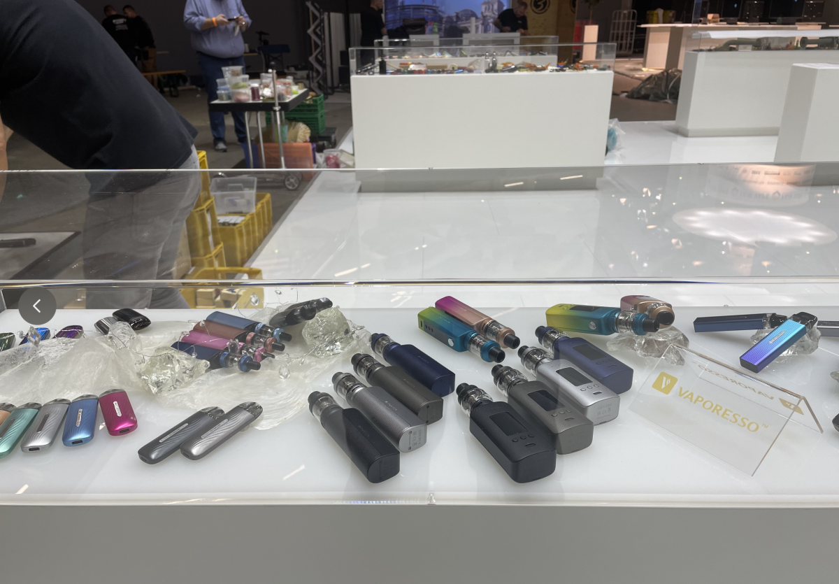 抢先看！知名中国电子烟品牌现身德国三大零售商展位