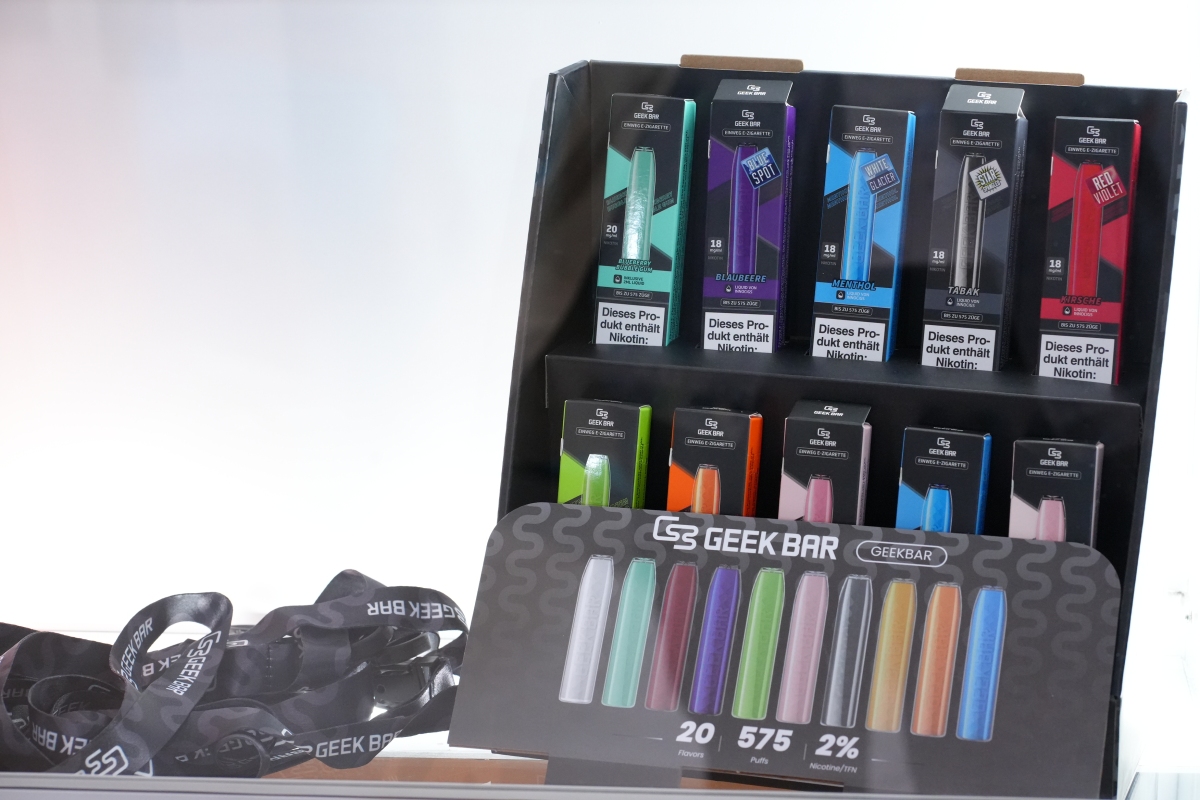 【图集】InnoCigs展台陈列多种中国电子烟