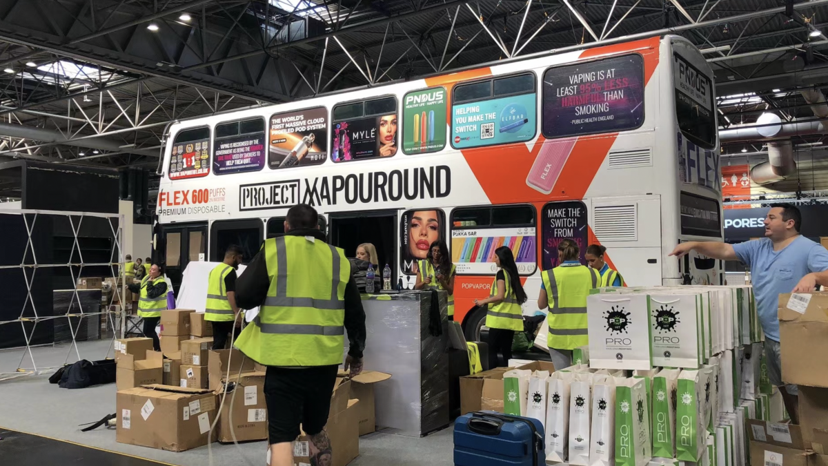 直击伯明翰电子烟展搭建现场