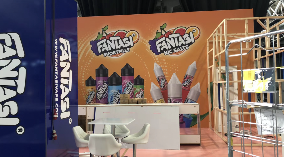 直击伯明翰电子烟展搭建现场