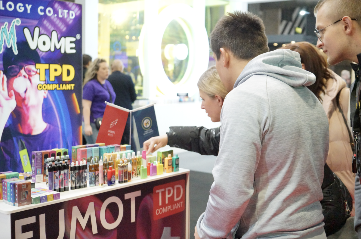 ECCC联展团正式亮相伯明翰电子烟展