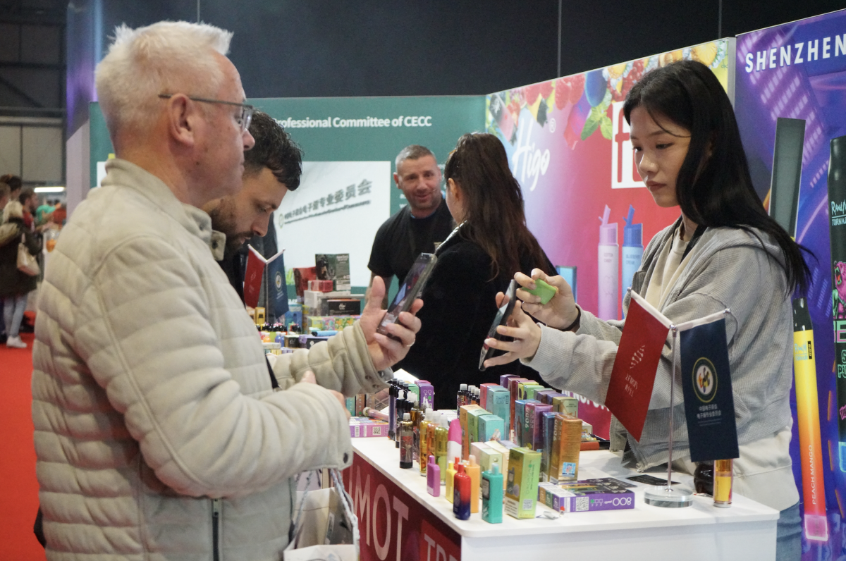 ECCC联展团正式亮相伯明翰电子烟展