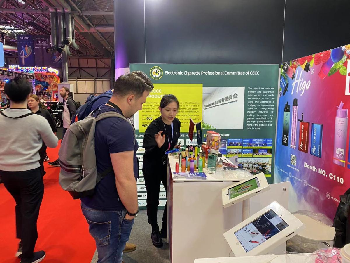 Active Tech Presents Vaper Expo UK With Eye-catching Patented Foldable Vape