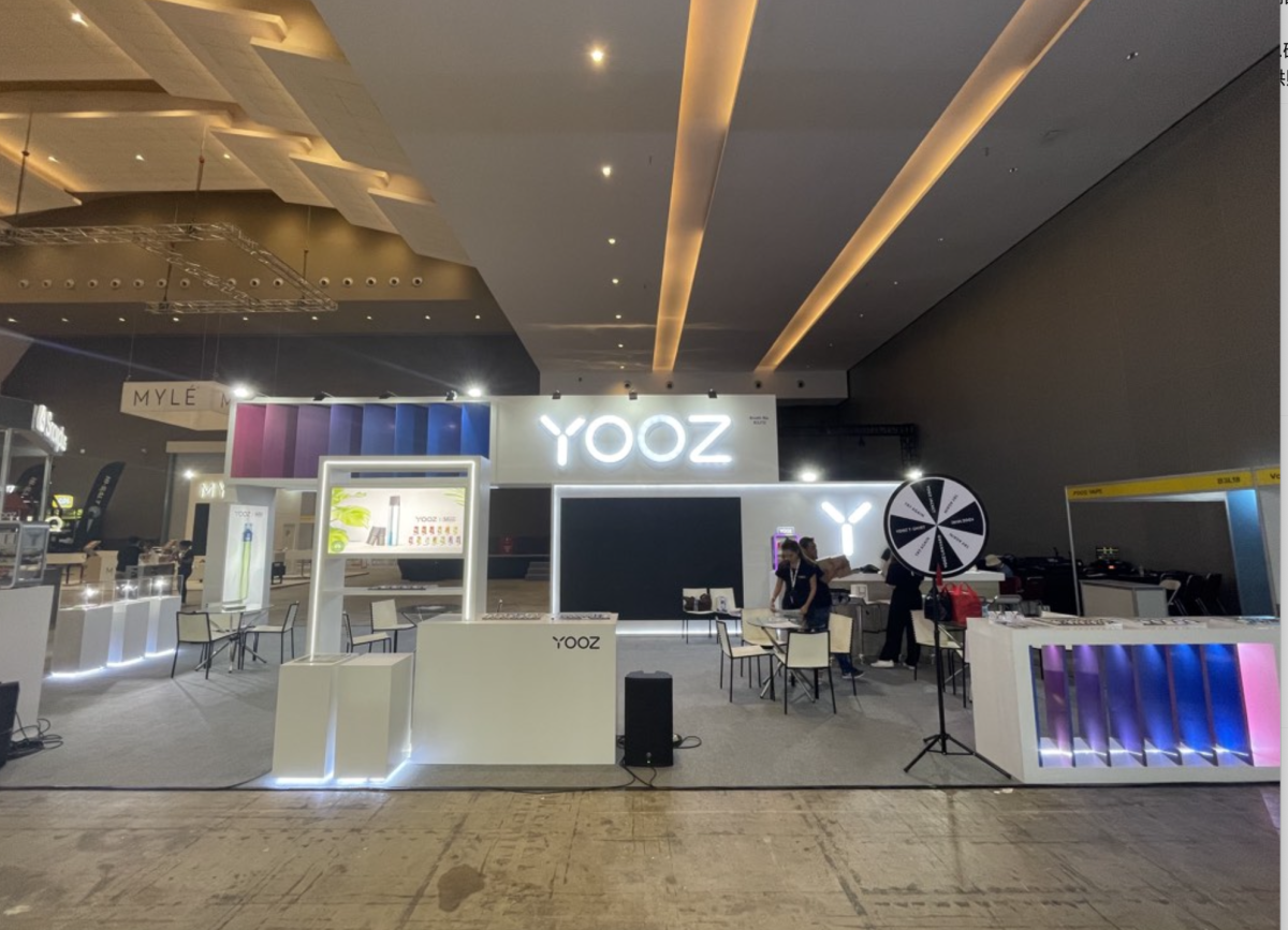 YOOZ Shelves Products With Mag Attach Technologies