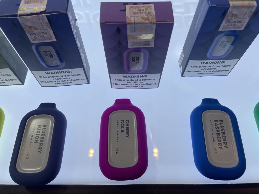 【图集】AKS展台黑色风格引人注目