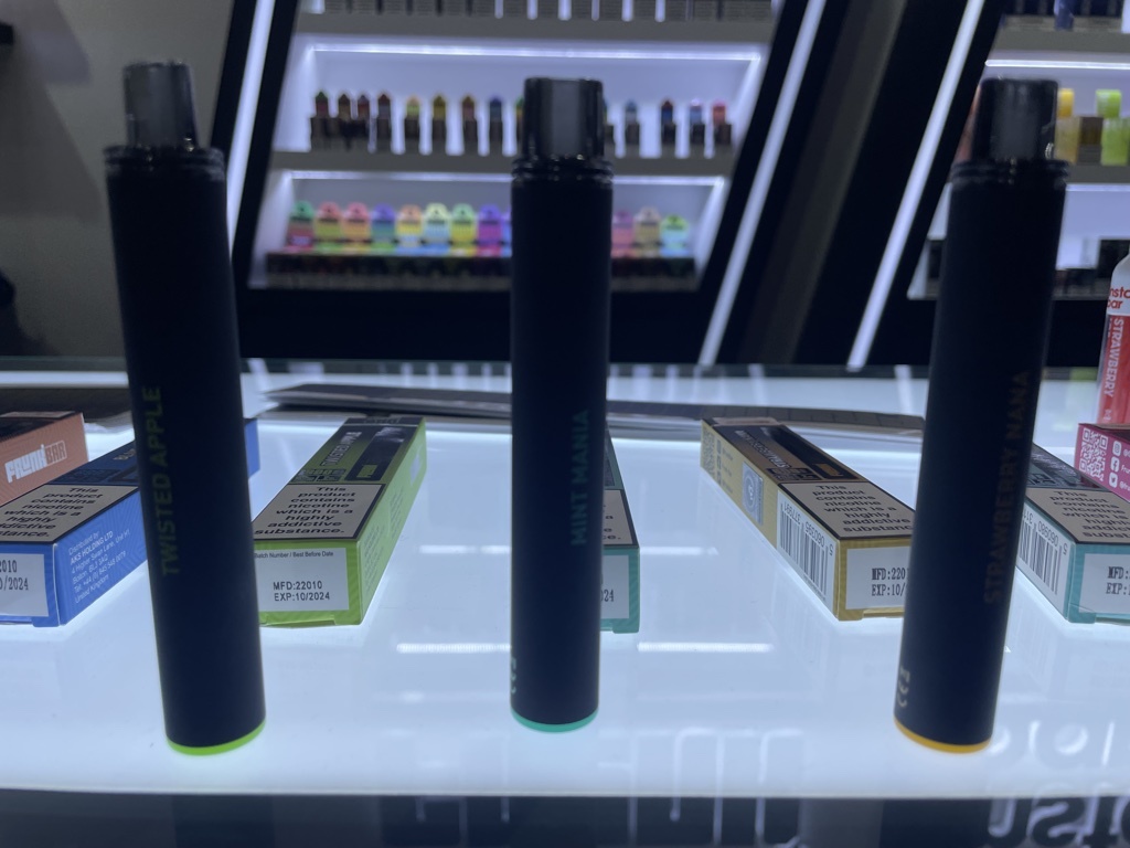 【图集】AKS展台黑色风格引人注目