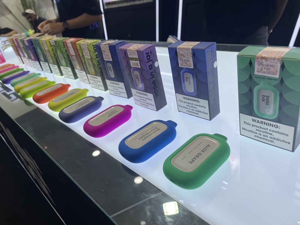 【图集】AKS展台黑色风格引人注目