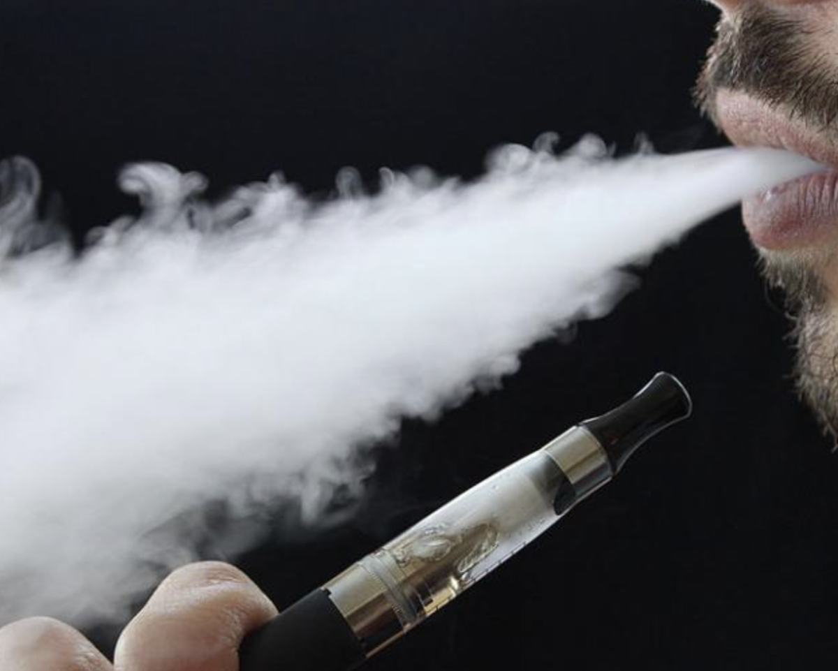 专家警告：不要擅自给一次性电子烟充电