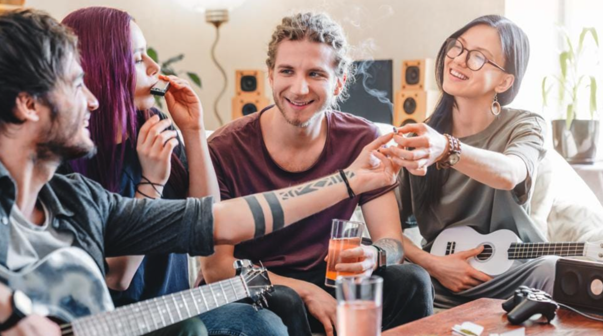 美国年轻人大麻吸食率是卷烟的两倍