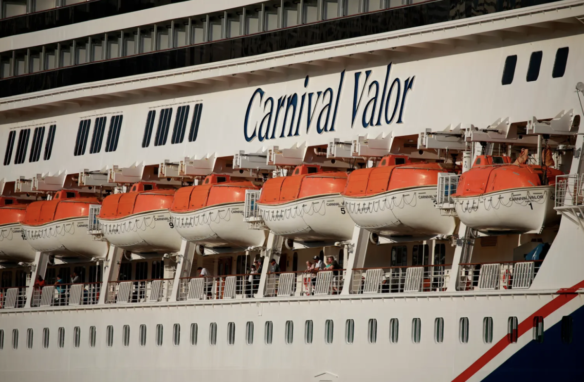 醉酒男子为吸电子烟落水15小时后获救