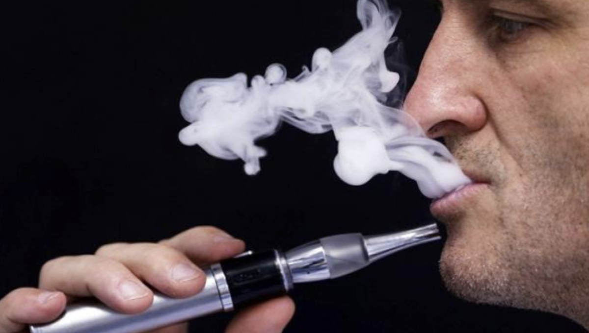 研究：吸电子烟容易患蛀牙