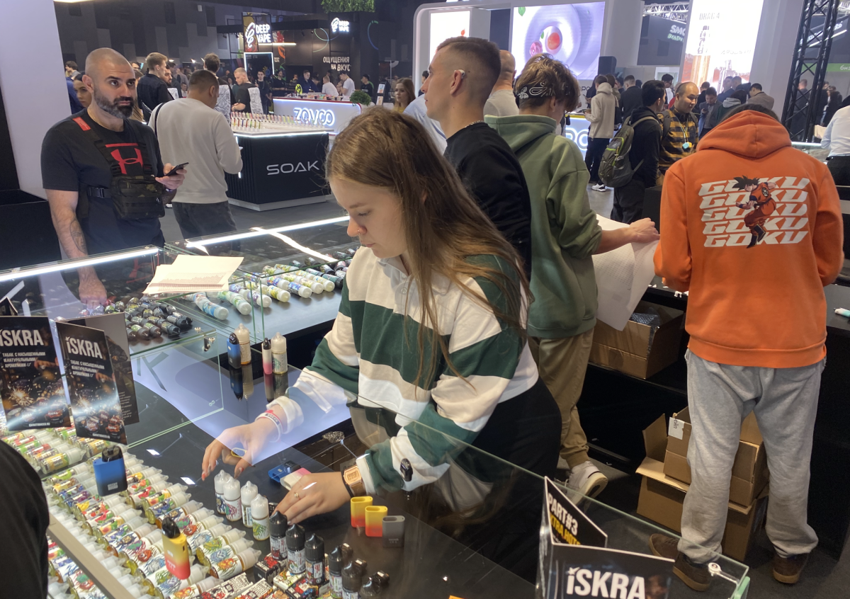 Russia's First Vape Club Show Opens Today