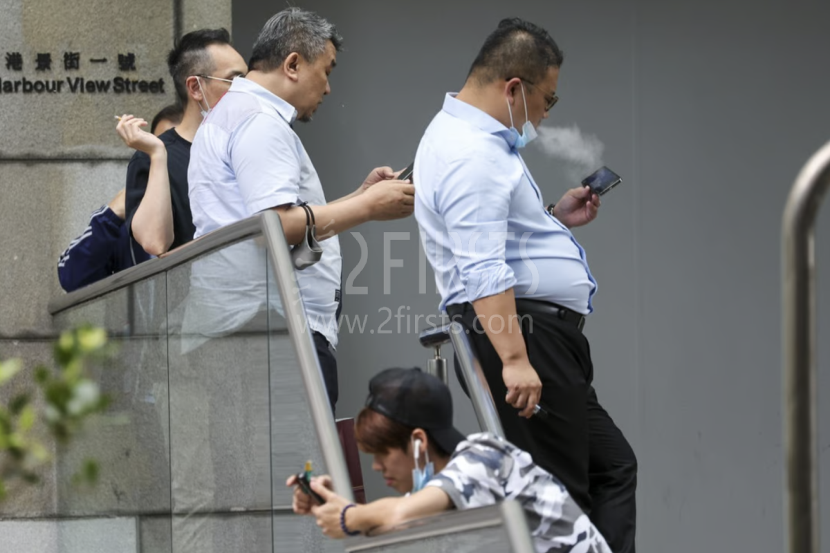 Hong Kong to Raise Cigarette Price to Deter Smokers