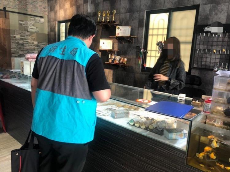 1 3 Vape Shops Close Down After E Cig Ban in Kaohsiung Taiwan