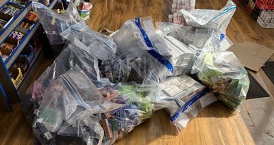 英国斯塔福德郡查获3万多支非法烟草及电子烟产品