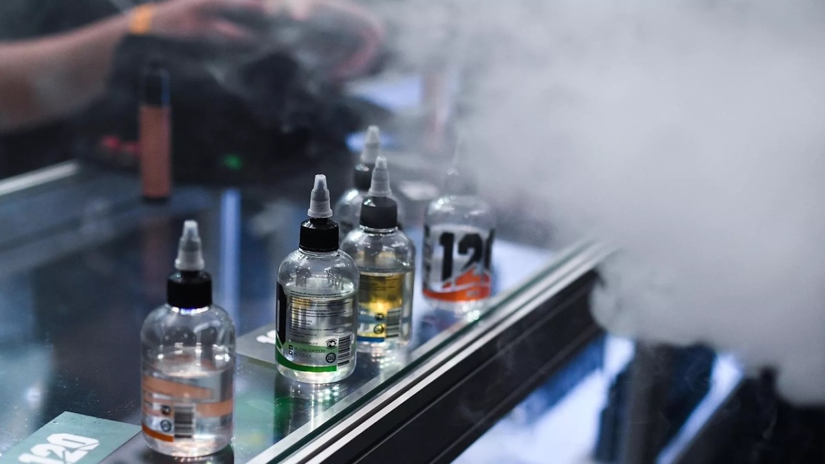 2FIRSTS Russia Mulls E Cigarette Product Regulations and