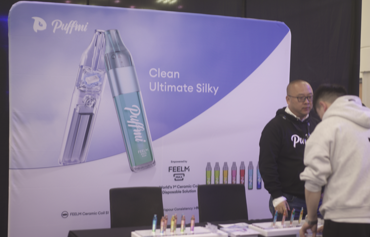 悦刻、KIWI、TW等与思摩尔合作 推出基于FEELM Max解决方案一次性