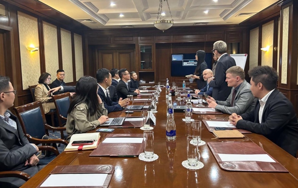 Profundizando la cooperación internacional para un desarrollo de alta calidad: Se celebra con éxito el Primer Intercambio de la Industria de Cigarrillos Electrónicos entre China y Rusia