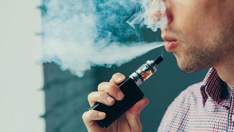 Llamado urgente para proteger a los jóvenes de los perjudiciales cigarrillos electrónicos en Victoria, Australia.