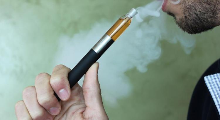 Potential Risks of Inhaling Marijuana Acetate Vapor: Study