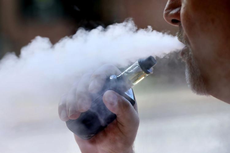 Vaping can lead to addiction in smokers: study