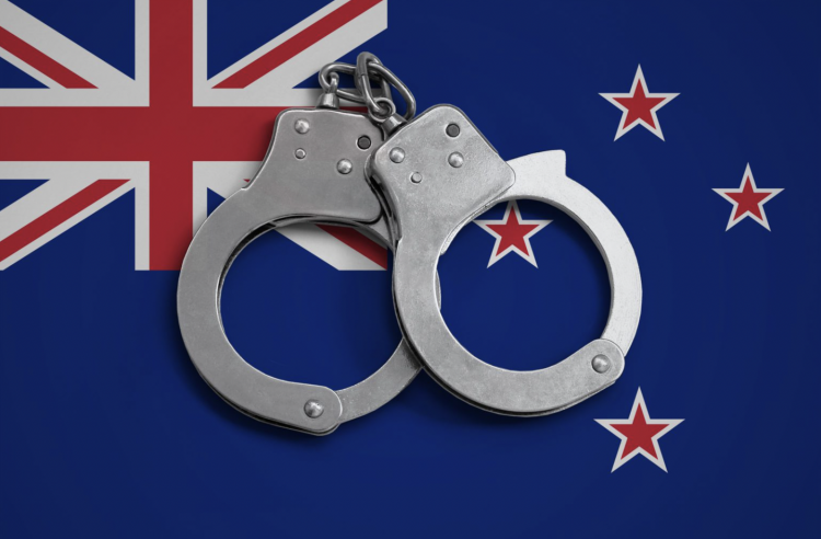 New Zealand E-Cigarette Industry Advocates Call for Crackdown on Sales to Minors
