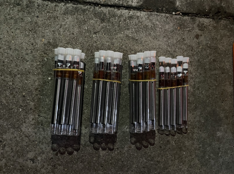 La adicción de un joven a los cigarrillos electrónicos lo lleva al tráfico de drogas.