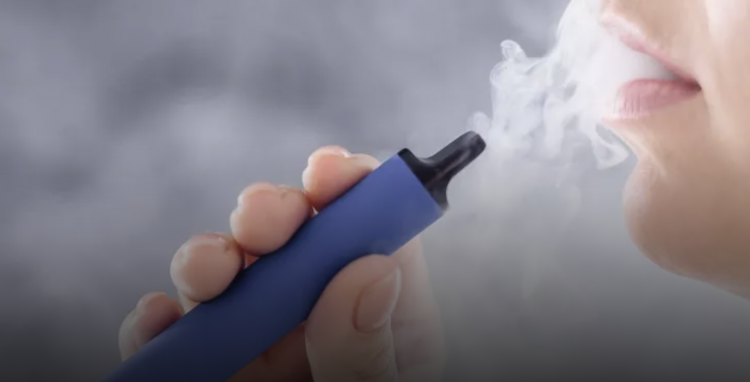 Irlanda planea prohibir la venta de cigarrillos electrónicos a los jóvenes.