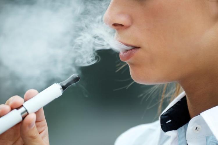Shop in Northamptonshire sells e-cigarettes to underage girl