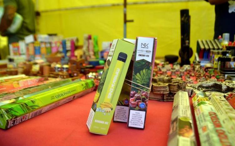 Cigarrillos electrónicos populares entre los fumadores menores de edad en Salamanca