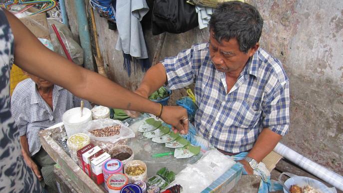 Standard Packaging Crucial for Regulation of Smokeless Tobacco: Experts