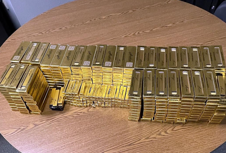 Cigarrillos electrónicos de THC valuados en $18,000 confiscados en Hill City, Estados Unidos